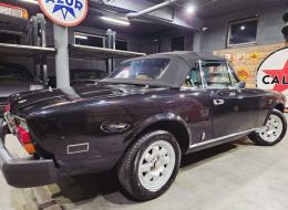 Fiat 124 Spider 2000 injection