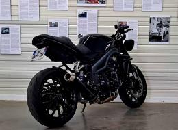 Moto Triumph SPEED TRIPLE 1050 "Full Black / Full Power"