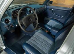 Mercedes-Benz 250