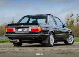 BMW Série 3 E30 323i Coupé