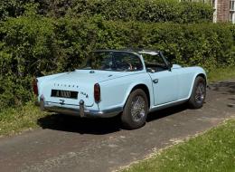 Triumph TR4 A - Surrey Top