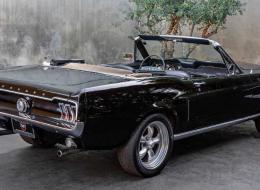 Ford Mustang V8 CABRIOLET