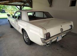 Ford Mustang 4.7L V8 225ch (289 ci)