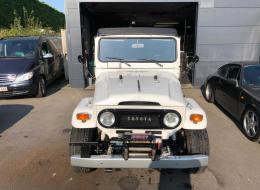 Toyota Land Cruiser FJ40
