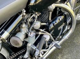 Moto Vincent Black Shadow Spéc. Black Lightning