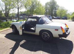 MG B