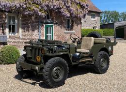 Willys Overland LWB ("ambulance"