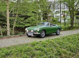 MG B