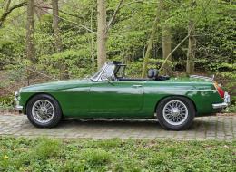 MG B