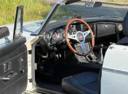 MG B 1800
