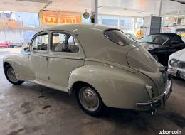Peugeot 203 C