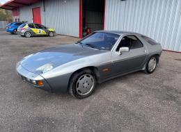 Porsche 928 V8
