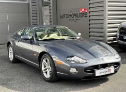 Jaguar XK8 X100 4.2 Coup&eacute; V8