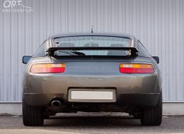 Porsche 928 S4