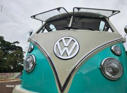 Volkswagen Combi Samba Replica