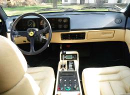 Ferrari Mondial QV