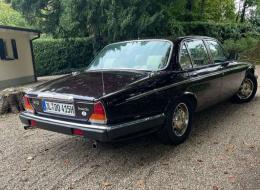 Daimler Double Six