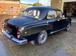 Mercedes-Benz Ponton 180 Berline