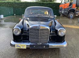 Mercedes-Benz Ponton 180 Berline