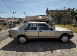 Mercedes-Benz 190 E 190 E