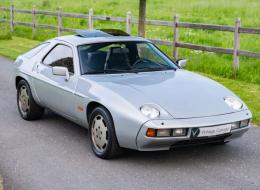 Porsche 928