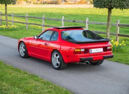 Porsche 944
