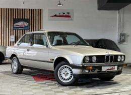 BMW Série 3 320i Coupé BVM5 (E30)