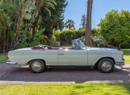 Mercedes-Benz SE 220 Cabriolet