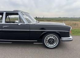 Mercedes-Benz SEL 300