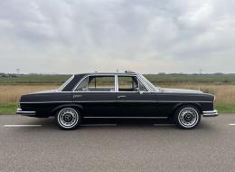 Mercedes-Benz SEL 300
