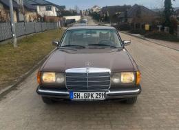 Mercedes-Benz 250 (W123)