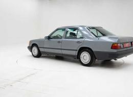 Mercedes-Benz E 230 '88 CH98802