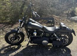Moto Harley Davidson Dyna Street Bob FXDBC