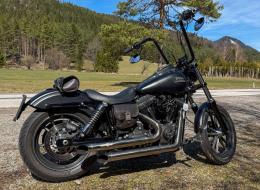 Moto Harley Davidson Dyna Street Bob FXDBC