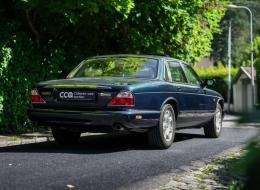 Jaguar Série - XJ 8 V8 4.0 L