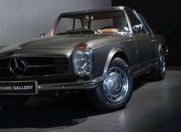 Mercedes-Benz SL 230 Pagode
