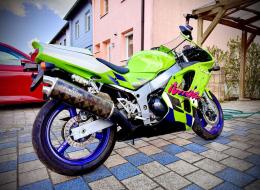 Moto Kawazaki Ninja ZX-6R