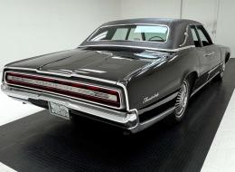 Ford Thunderbird Sedan