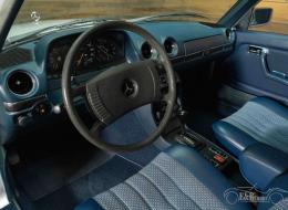 Mercedes-Benz 250 6 cylindres 2,5