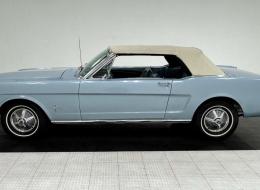 Ford Mustang Convertible