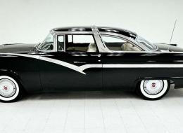 Ford Fairlane Crown Victoria 2 Door Hardtop