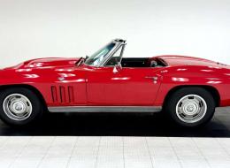 Chevrolet Corvette C2 Convertible