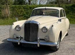 Bentley S1 Saloon