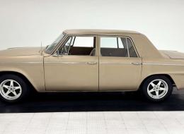 Studebaker Lark Commander 4 Door Sedan