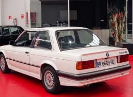 BMW Série 3 325i E30 Coupe