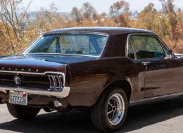 Ford Mustang CODE J 