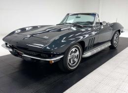 Chevrolet Corvette C2 Convertible