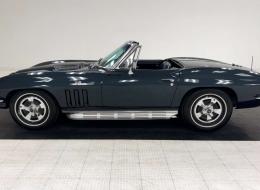 Chevrolet Corvette C2 Convertible