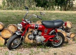 Moto Honda Dax 70