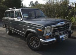 Jeep Wagoneer